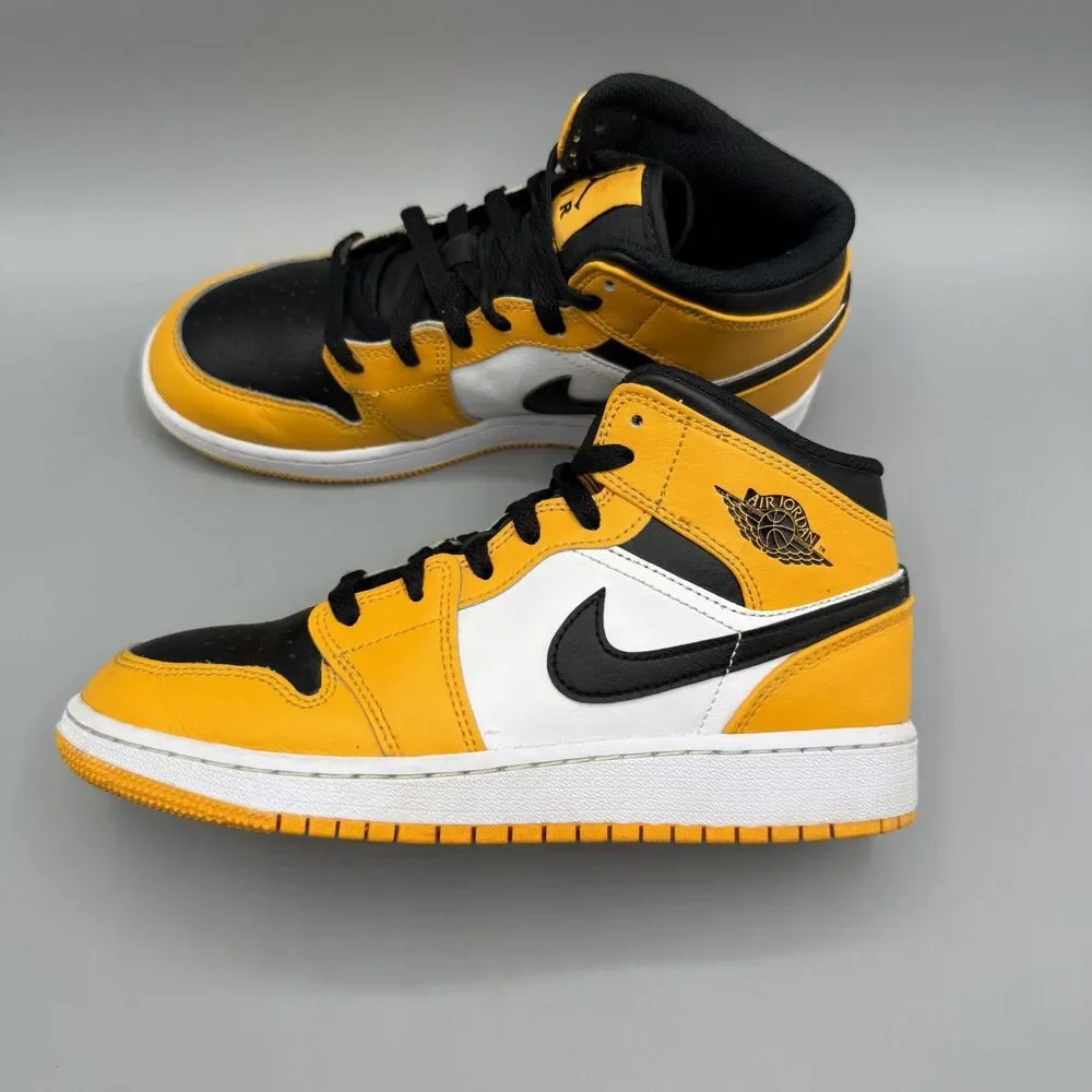 Nike heritage style